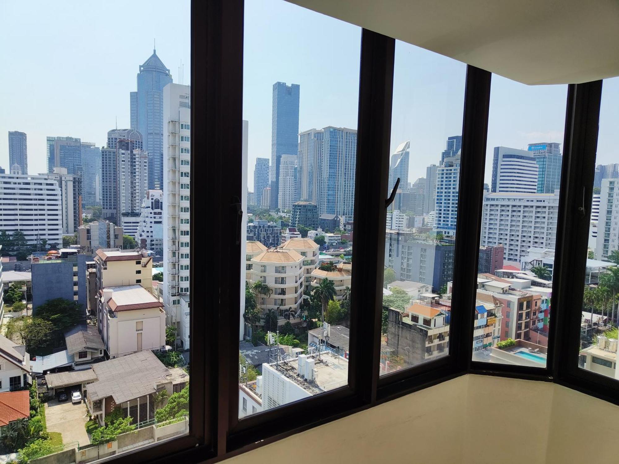 Omni Tower Sukhumvit Nana By Direct Rooms Bangkok Exterior photo